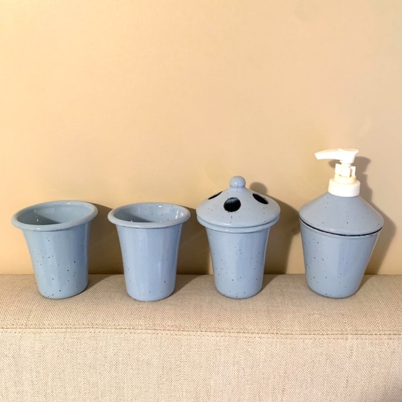 Martha Stewart NEW 4 Piece Speckle Enamel Bathroom Accessory Set Periwinkle Blue - Picture 2 of 12
